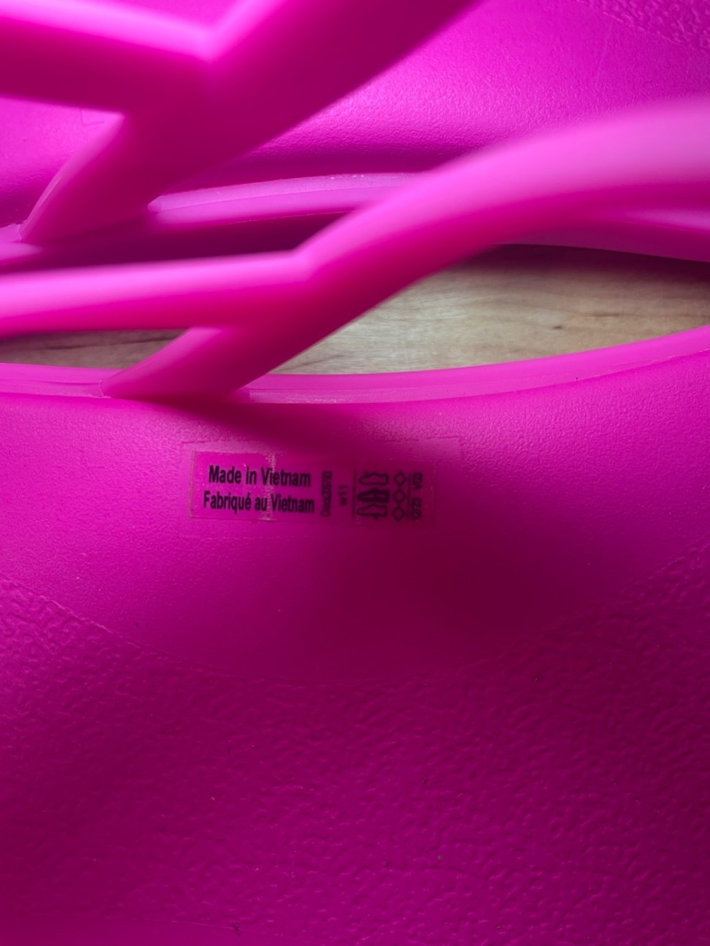 Crocs Women's Miami Thong Flip hot pink sandals size 11 - Picture 6 of 16